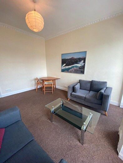 4 Bedroom Flat To Rent In Broughton Place, Edinburgh, EH1