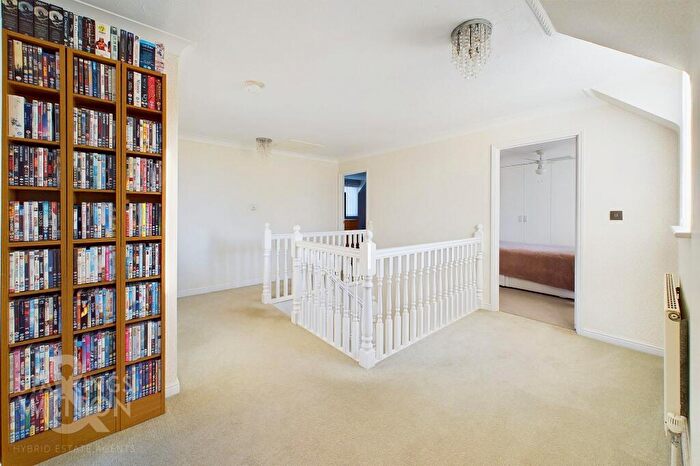 4 Bedroom Detached House For Sale In Broadland Views, Burnt House Road, Cantley, NR13