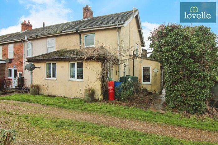 1 Bedroom End Terrace House For Sale In Lindum Terrace, Saltfleet, LN11