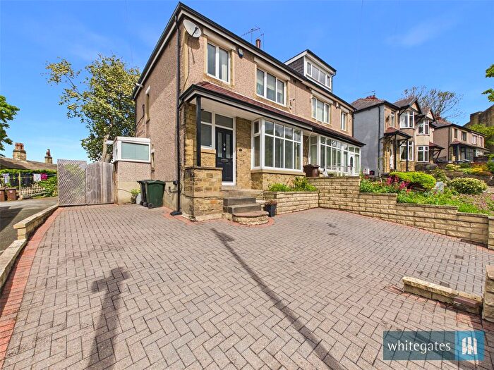 3 Bedroom Semi-Detached House For Sale In Queens Road, Bradford, West Yorkshire, BD2