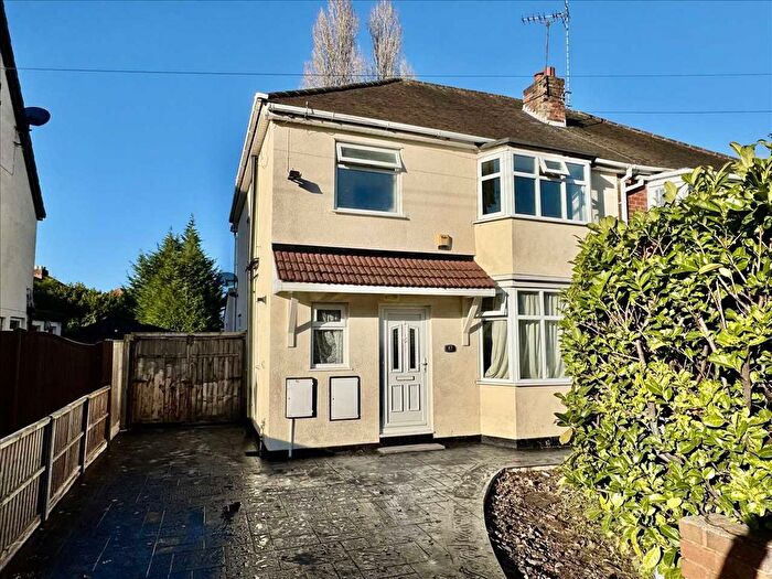 3 Bedroom Semi-Detached House For Sale In Wimbourne Road, Fallings Park, Wolverhampton, WV10