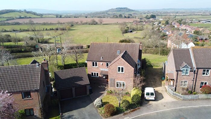 5 Bedroom Detached House For Sale In Foley Rise, Hartpury, GL19