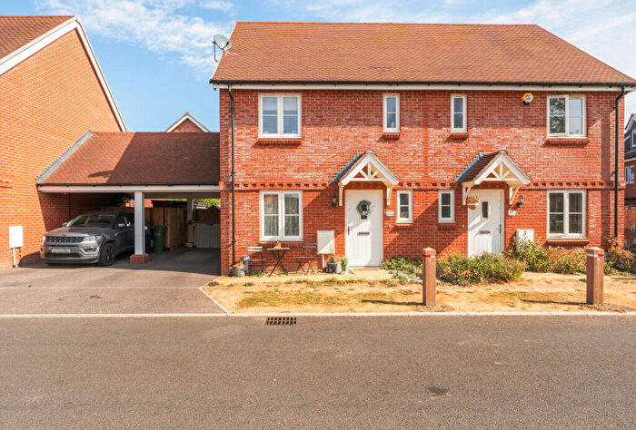 3 Bedroom Semi-Detached House For Sale In Rathbone Crescent, Horley, RH6