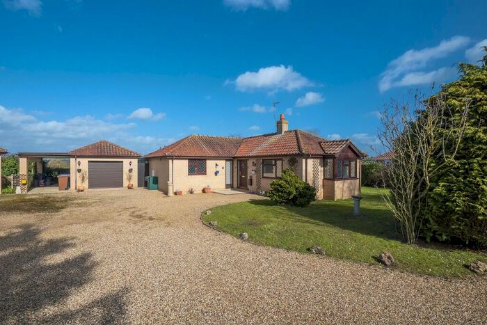 4 Bedroom Detached Bungalow For Sale In Cockfield, Bury St. Edmunds, Suffolk, IP30