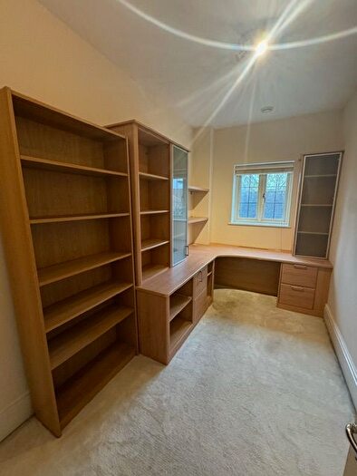 5 Bedroom End Of Terrace House To Rent In Clickers Drive, Northampton, NN5