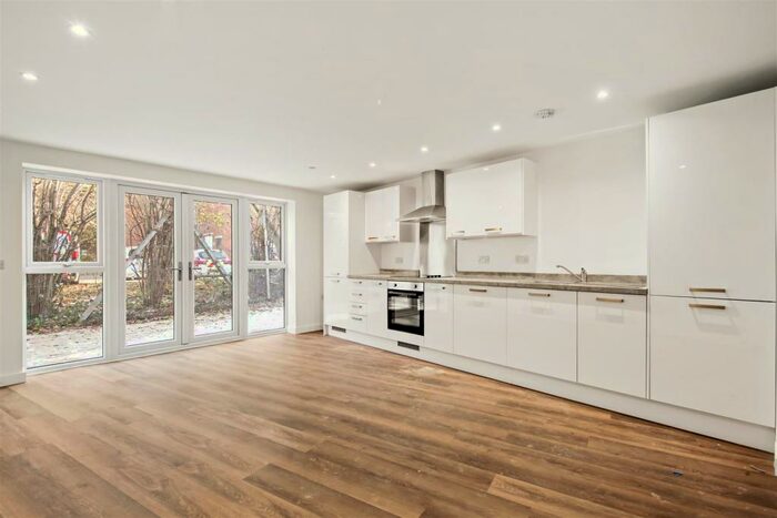 1 Bedroom Apartment To Rent In Milliers Close, Willesden Green, London, NW10