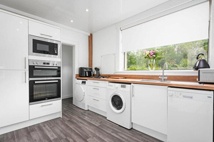 3 Bedroom Semi-Detached House For Sale In Belvedere Road, Bathgate, EH48