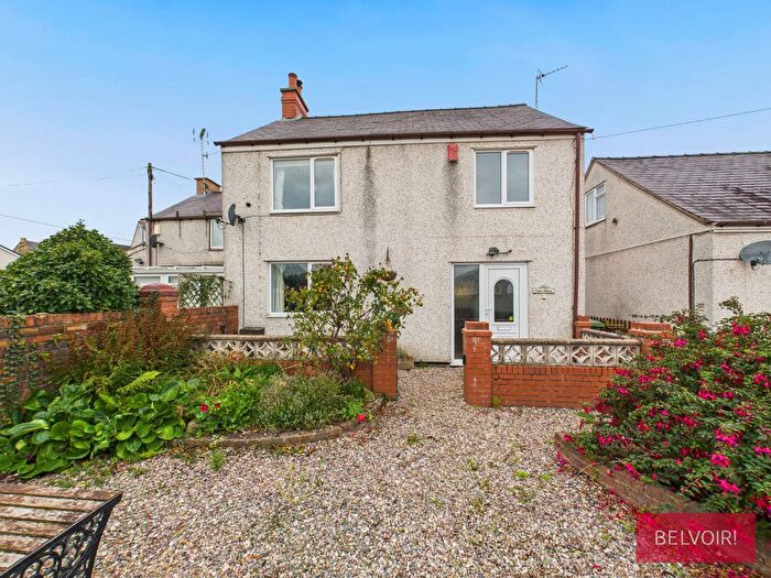 3 Bedroom Detached House For Sale In Oak Road, Ponciau, LL14