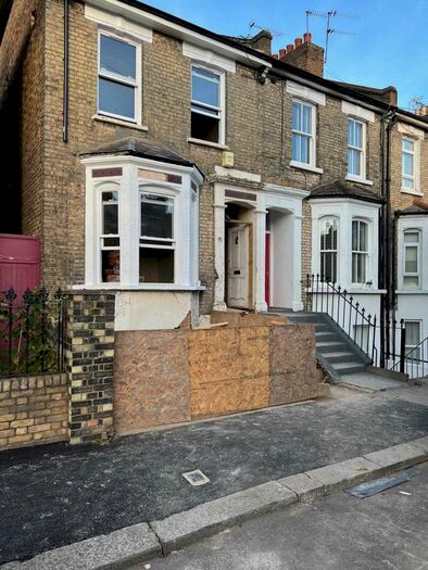 6 Bedroom Semi-Detached House To Rent In Tadmor Street, Shepherds Bush, London, W12