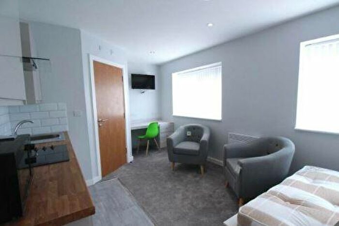 Studio To Rent In Iron Gate Studios, DE1 - Photo 3