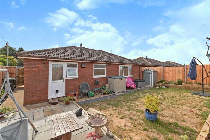 2 Bedroom Bungalow For Sale In Glebe Road, Biggleswade, Bedfordshire, SG18