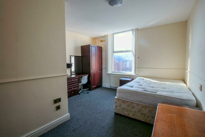 6 Bedroom House To Rent In £pppw - Grosvenor Road, Jesmond, NE2
