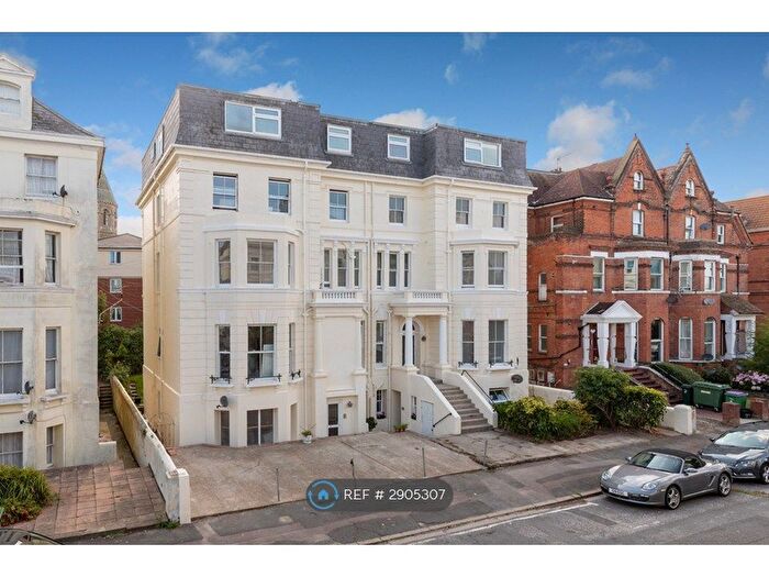 2 Bedroom Flat To Rent In Aston Court, Folkestone, CT20