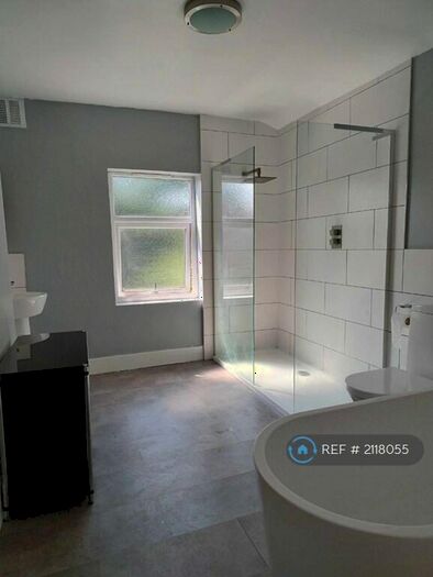 7 Bedroom Terraced House To Rent In Princes Road, Hull, HU5