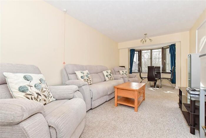 1 Bedroom Flat For Sale In Castle Hill Avenue, Folkestone, Kent, CT20
