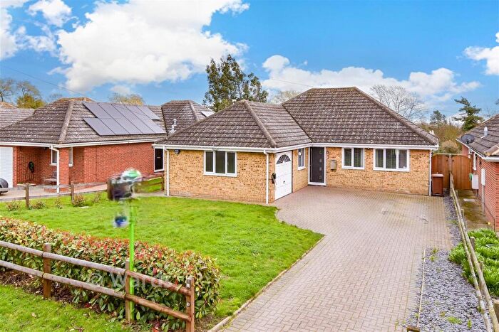3 Bedroom Detached Bungalow For Sale In Avery Way, Allhallows, Rochester, Kent, ME3