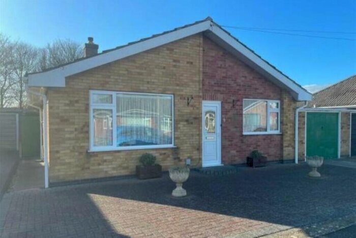 3 Bedroom Detached Bungalow For Sale In Kingsthorpe Crescent, Skegness, PE25