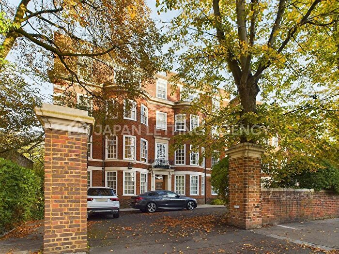 4 Bedroom Flat To Rent In Park Lodge, St. Johns Wood Park, NW8