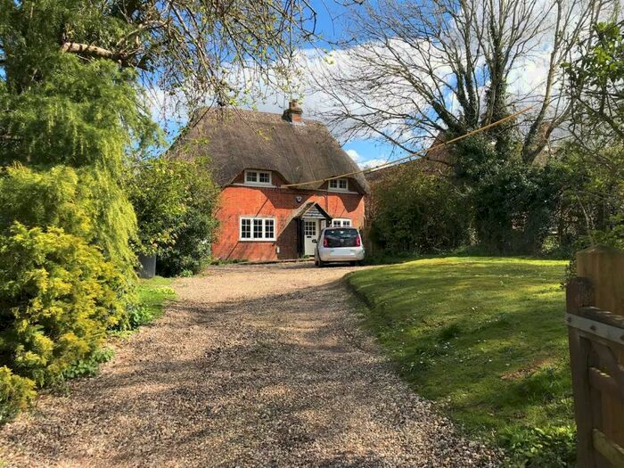 2 Bedroom Cottage For Sale In Lower Green, Inkpen, RG17