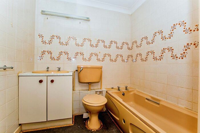 1 Bedroom Flat For Sale In Homenene House, Orton Goldhay, Peterborough, PE2