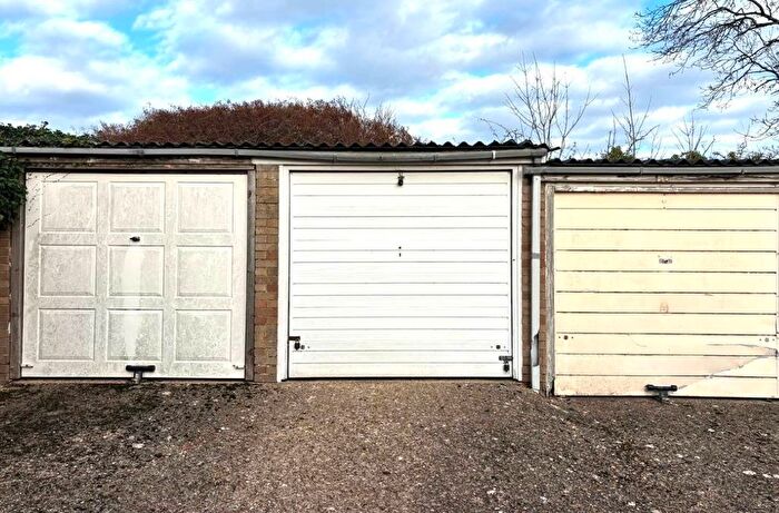 Garage / Parking For Sale In Garage At Salters Way, Dunstable, LU6