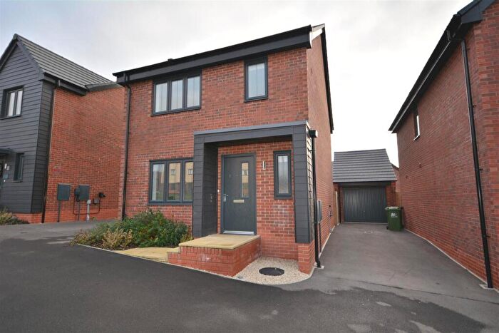 3 Bedroom Detached House To Rent In Springfield Drive, Derby, DE22