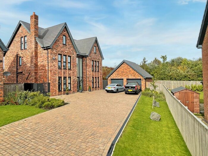 6 Bedroom Detached House For Sale In Red Cedar Close, Wynyard, Billingham, TS22