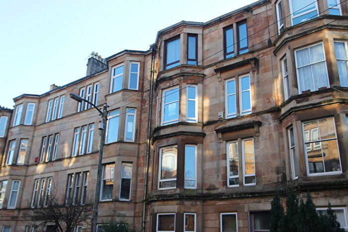3 Bedroom Flat To Rent In Garthland Drive, Dennistoun, G31