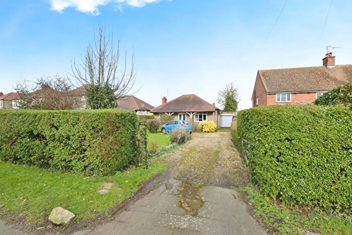 3 Bedroom Detached Bungalow For Sale In Kislingbury Road, Rothersthorpe, Northampton, NN7