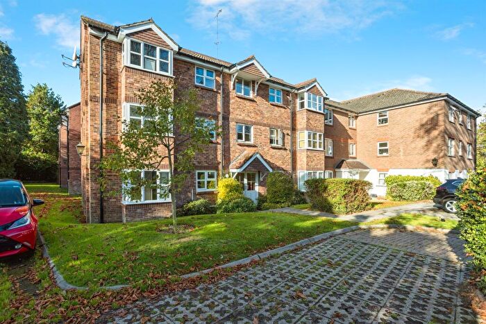 1 Bedroom Flat For Sale In North Parade, Horsham, RH12