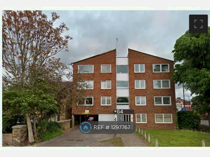 2 Bedroom Flat To Rent In The Grove, Isleworth TW7