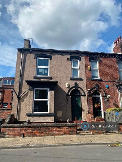 2 Bedroom Semi-Detached House To Rent In Whingate Grove, Leeds, LS12