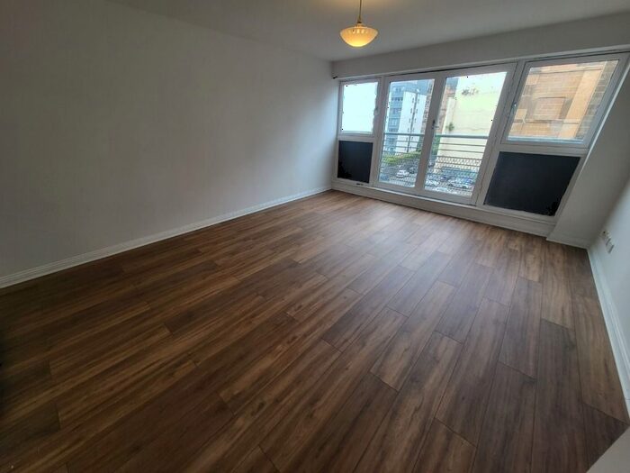 2 Bedroom Flat To Rent In Wallace Street, Tradeston, Glasgow, G5