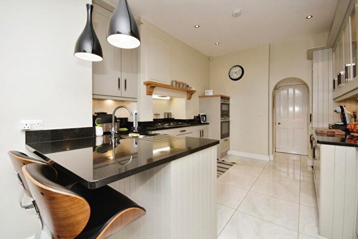 5 Bedroom Semi-Detached House For Sale In Ranmoor Crescent, Sheffield, S10
