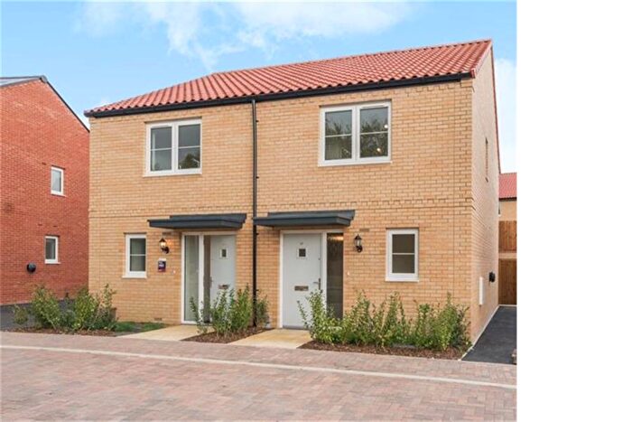 3 Bedroom Semi Detached House To Rent In Bedroom Semi Detached House In Throwster Drive, Sudbury, CO10