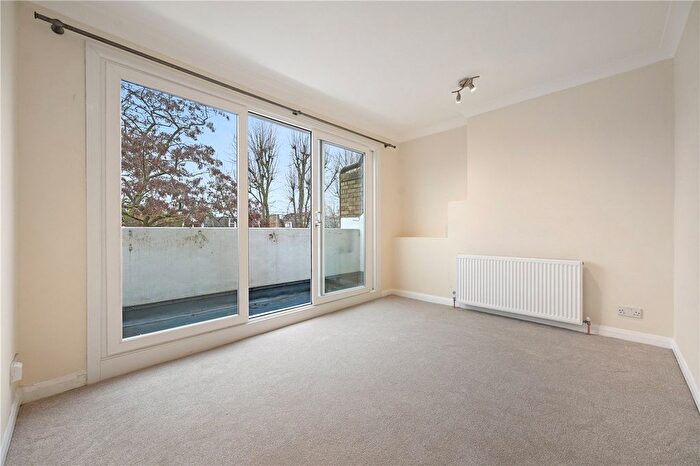 2 Bedroom Flat To Rent In Elsham Road, Kensington, London, W14