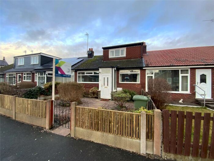 3 Bedroom Bungalow To Rent In Wrens Nest Avenue, Shaw, Oldham, OL2
