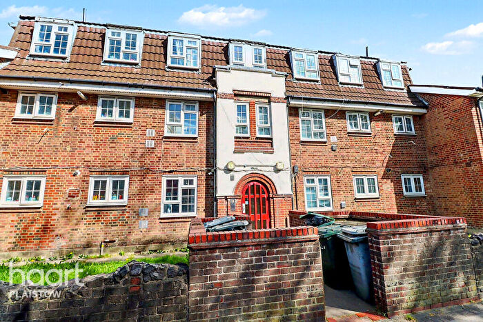 2 Bedroom Apartment For Sale In Prince Regent Lane Plaistow, London, E13