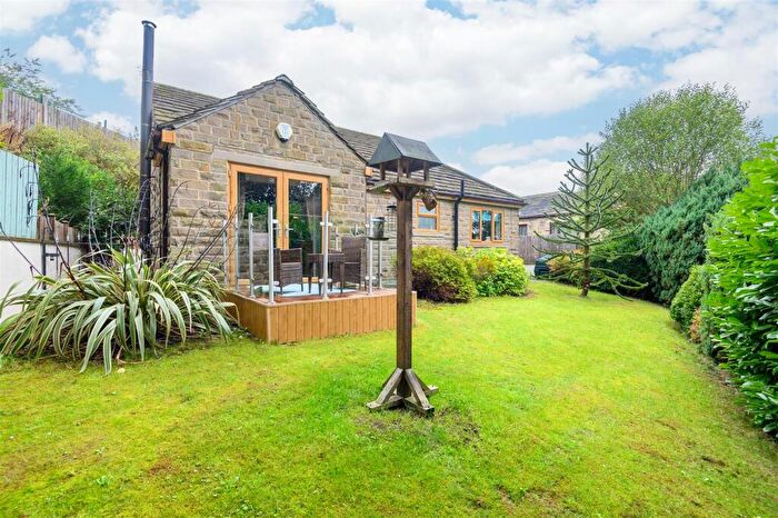 2 Bedroom Detached Bungalow For Sale In Storr Hill, Wyke, Bradford, BD12