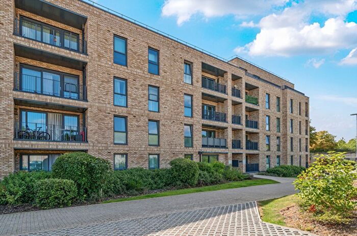 1 Bedroom Flat For Sale In Canal Street, Milton Keynes, MK9