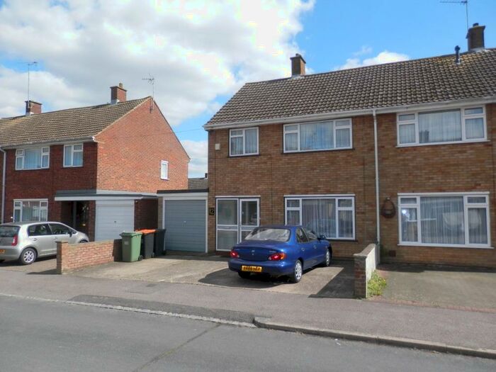 3 Bedroom Semi-Detached House To Rent In Yew Street, Houghton Regis, LU5