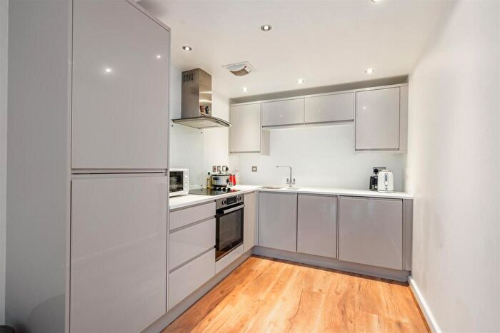 2 Bedroom Apartment To Rent In Rea Place, Birmingham, B12