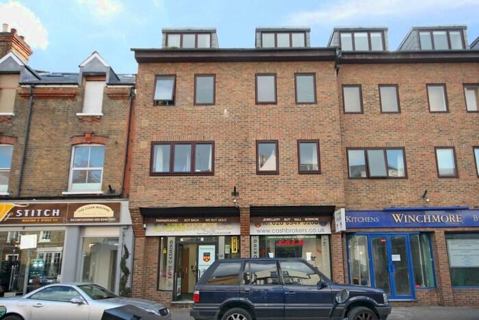 1 Bedroom Flat To Rent In Old London Road, Kingston Upon Thames, KT2