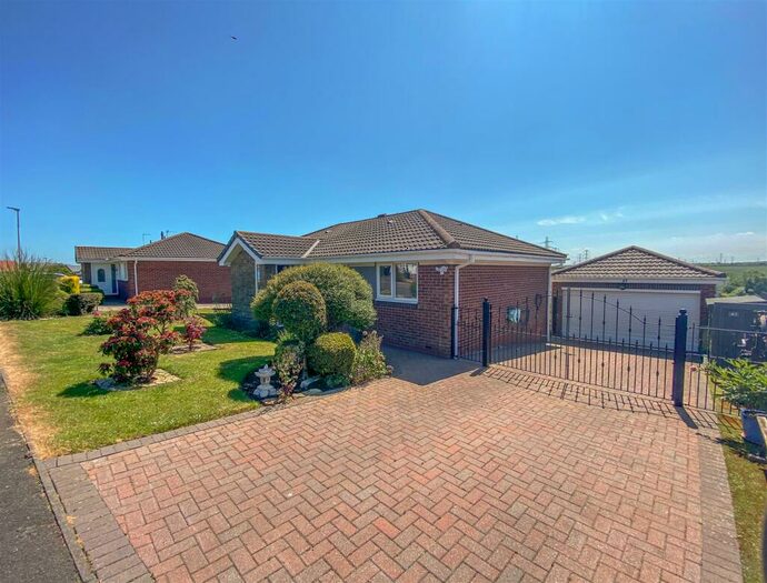2 Bedroom Detached Bungalow For Sale In Barrington Park, Bedlington, NE22