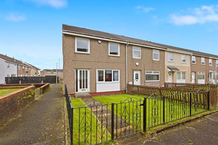 3 Bedroom End Of Terrace House For Sale In York Way, Renfrew, PA4