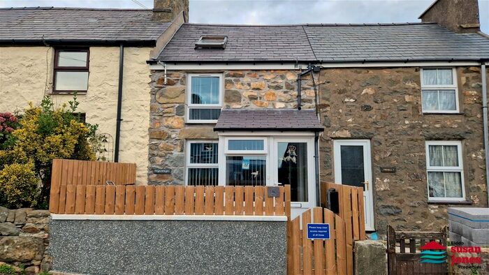 1 Bedroom Terraced House For Sale In Llithfaen, Pwllheli, Gwynedd, LL53