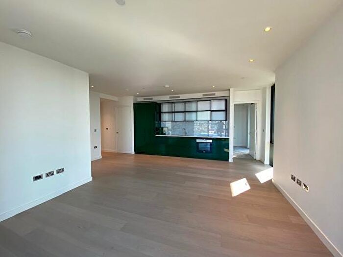 2 Bedroom Apartment To Rent In The Wardian, London, E14