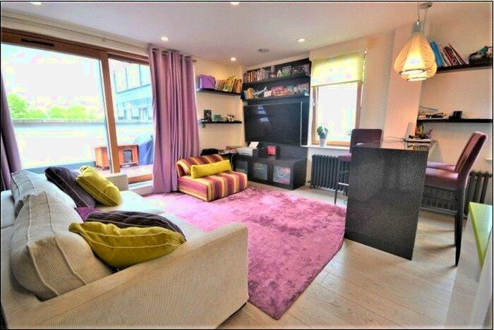 2 Bedroom Flat To Rent In The Henson, Oval Road, London, NW1
