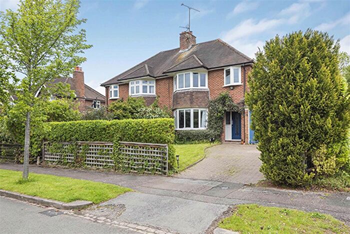 3 Bedroom Semi Detached House For Sale In Burnham Rise, Emmer Green, Reading, RG4