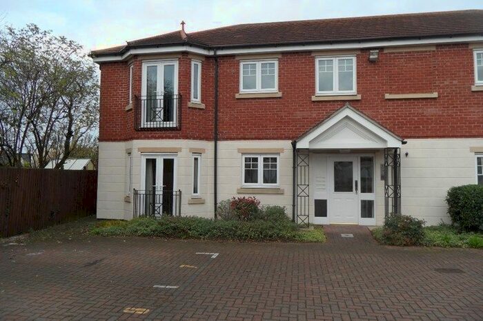 2 Bedroom Flat To Rent In Western Avenue, Bracebridge Heath, Lincoln, LN4